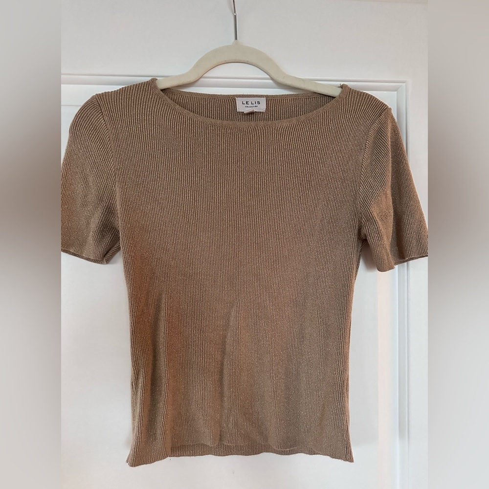 Tan Top with light sparkles, short sleeve
